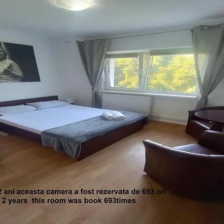Homestay szállás Florentin Bai Comune Acces Bucatarie Cheap Private Shared Bathrooms Kittchen Laundry Machine Access Netflix *